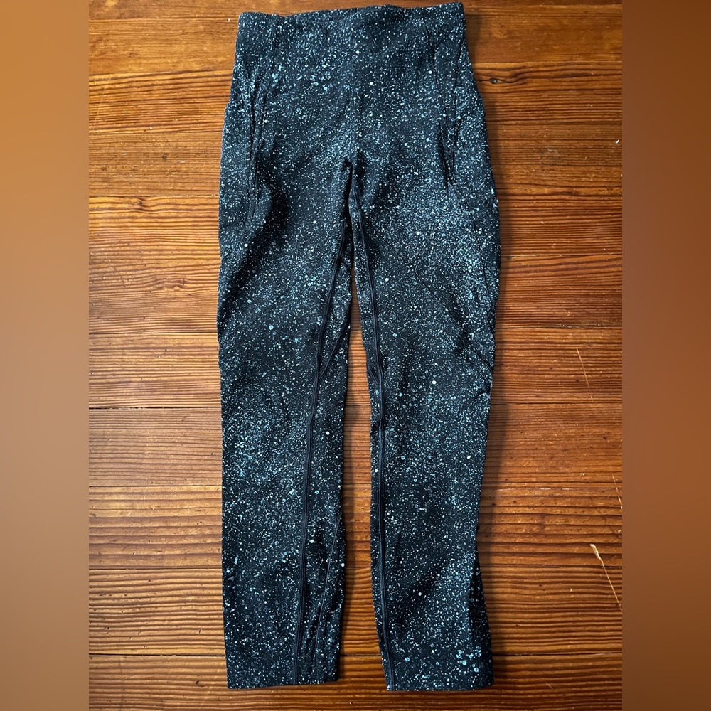 Lululemon leggings speckled size 2 with side pockets